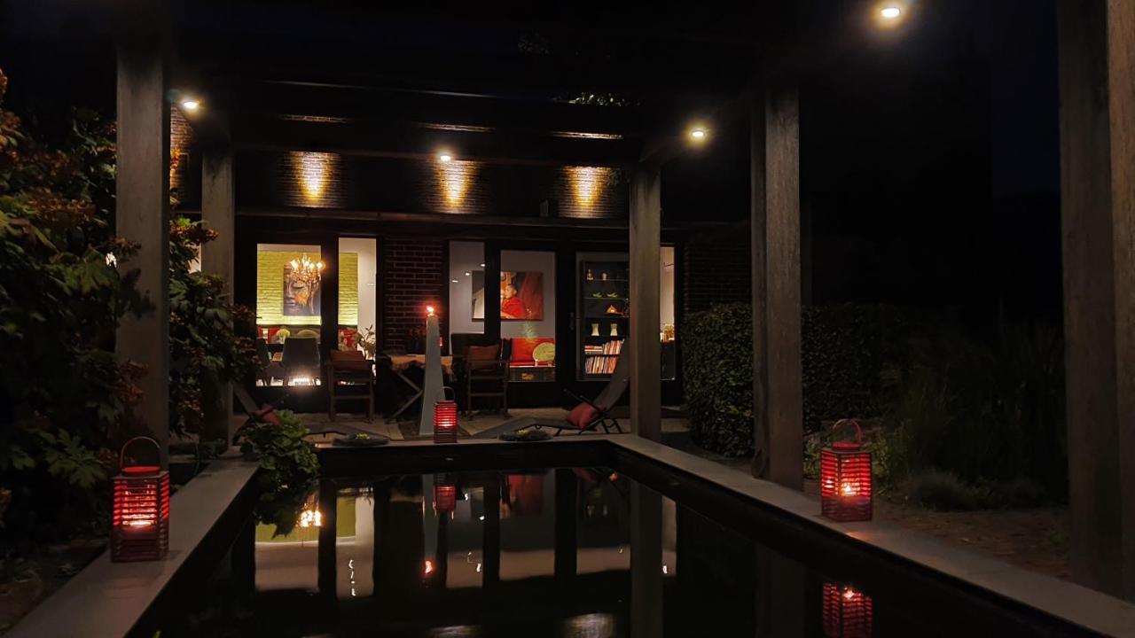 Downtown Hideaway, B&B Grand Deluxe ไอนด์โฮเวน ภายนอก รูปภาพ