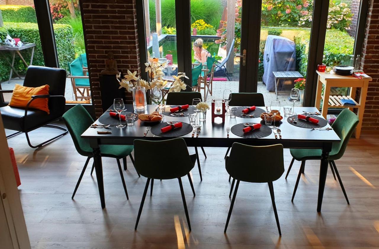 Downtown Hideaway, B&B Grand Deluxe ไอนด์โฮเวน ภายนอก รูปภาพ