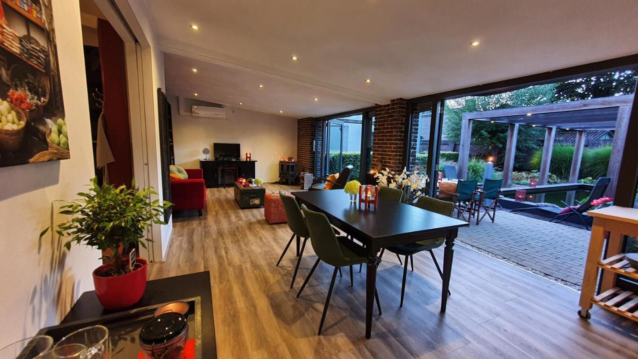 Downtown Hideaway, B&B Grand Deluxe ไอนด์โฮเวน ภายนอก รูปภาพ